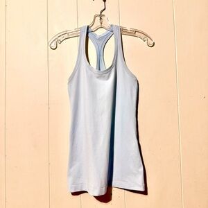 Lululemon Tank Top Skyblue Women Size 4?